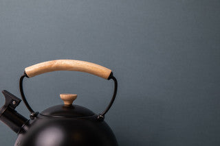 La Cafetière Black Whistling Kettle with Wooden Handle, 1.6L