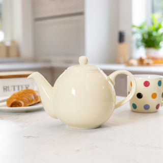 London Pottery Globe 4 Cup Teapot Ivory