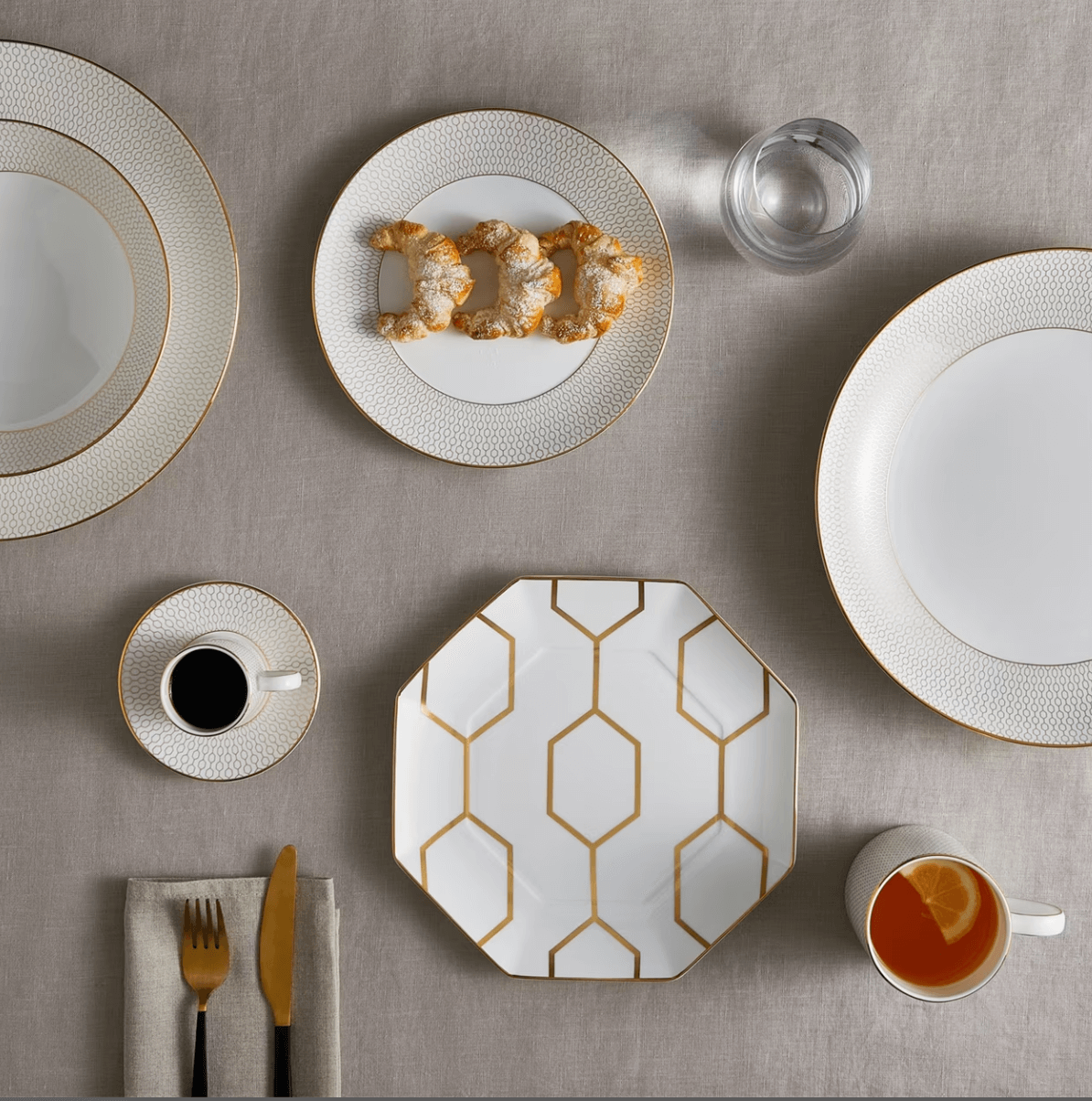 Wedgwood Gio Gold Place Setting Patterns